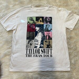 Taylor swift tee size small